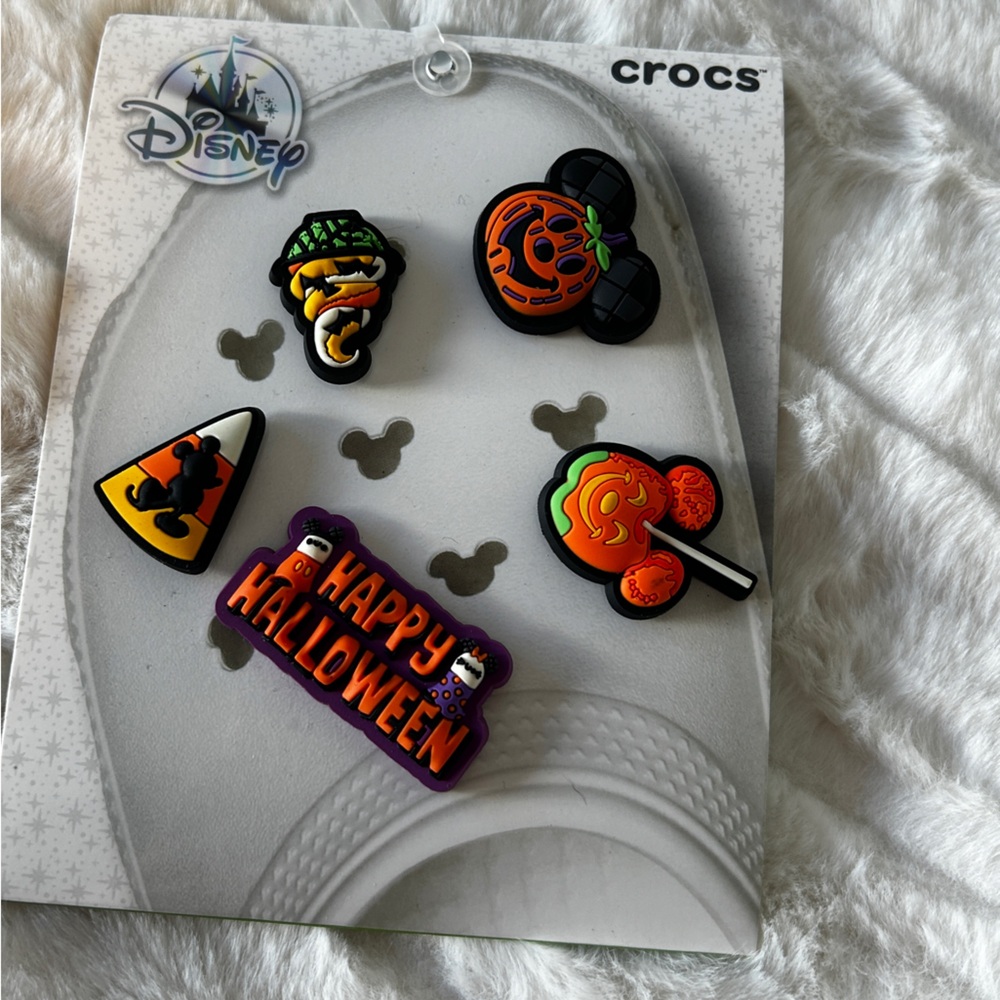 CROCS Disney Halloween Shoe Charms Set